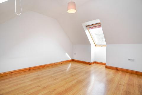 3 bedroom terraced house to rent, Waverley Road, St. Albans, Hertfordshire, AL3