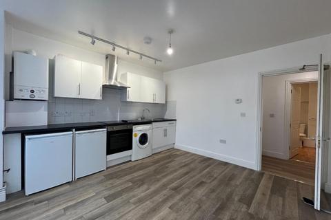 1 bedroom maisonette to rent, Penrith Road, New Malden KT3