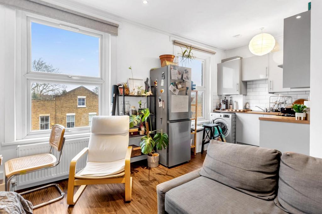Kitchen/Reception