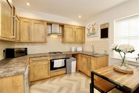 3 bedroom house for sale, Church Lane, Pocklington, York