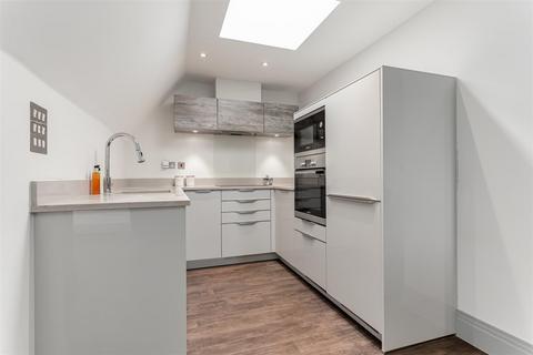 undefined, Brighton Road, Banstead