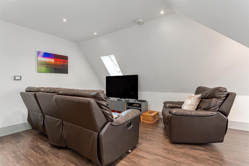 Flat-derby-house-banstead-107.jpg