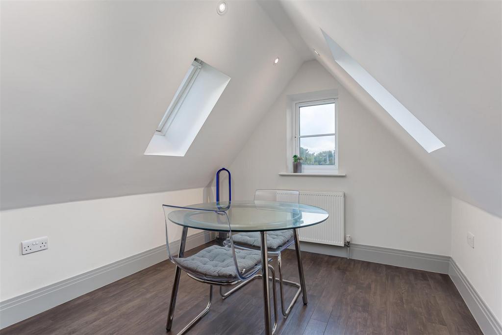 Flat-derby-house-banstead-104.jpg
