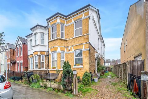 2 bedroom maisonette for sale, Meadow Road, Shortlands, Bromley, BR2
