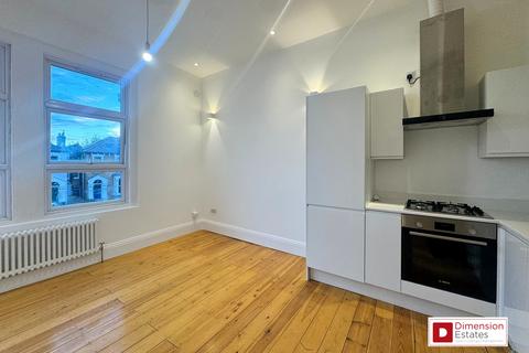 2 bedroom flat to rent, Evering Road, Upper Clapton, Hackney, E5