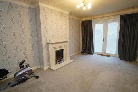 undefined, Thorn Close, Wrose, Shipley