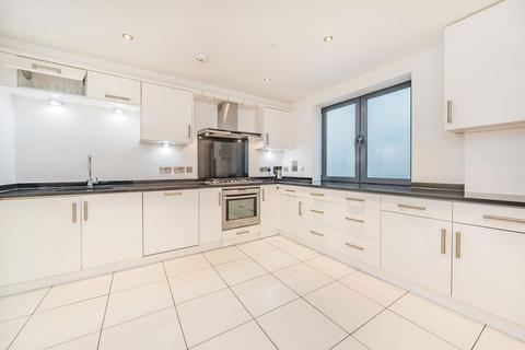 2 bedroom terraced house for sale, Seething Wells Lane, Surbiton KT6