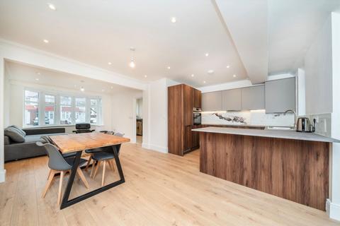 undefined, Conway Crescent, Greenford UB6