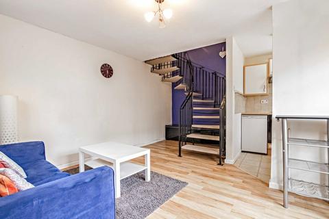 undefined, Tiller Road, London E14