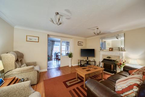 3 bedroom detached house for sale, Periwinkle Close, Pembroke Park, Swindon, SN2 2QH