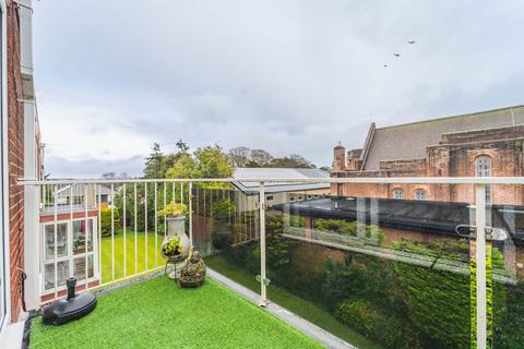 2 bedroom flat for sale, Southbourne Road, Bournemouth BH6