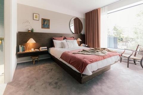 undefined, Catherine Wheel Road, Brentford TW8