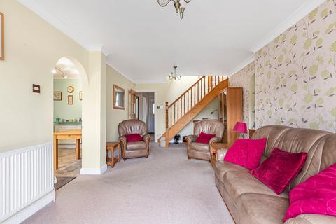 2 bedroom semi-detached bungalow for sale, Parkfield Crescent, Feltham, TW13
