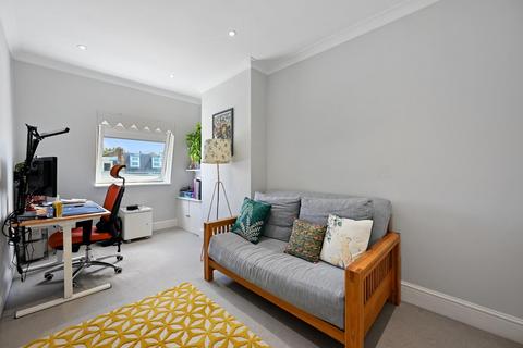 2 bedroom flat for sale, Sinclair Road, London W14