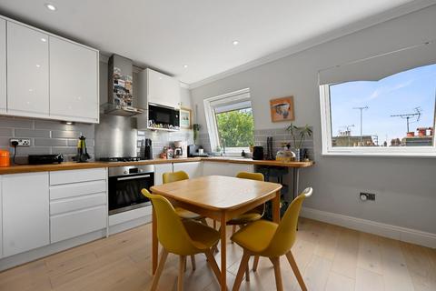 2 bedroom flat for sale, Sinclair Road, London W14