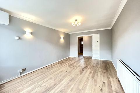 2 bedroom maisonette to rent, Finchley , London N3