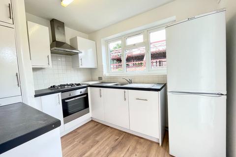 2 bedroom maisonette to rent, Finchley , London N3