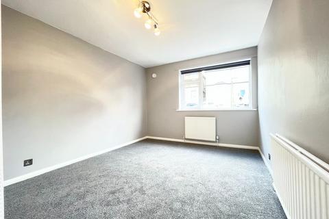 2 bedroom maisonette to rent, Finchley , London N3