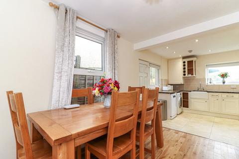 3 bedroom terraced house for sale, Cassio Road, Watford, WD18