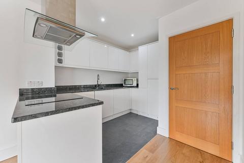 2 bedroom flat to rent, Skyline Court, Central Croydon, Croydon, CR0