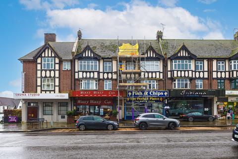 2 bedroom apartment for sale, London Road, Leigh-on-sea, SS9