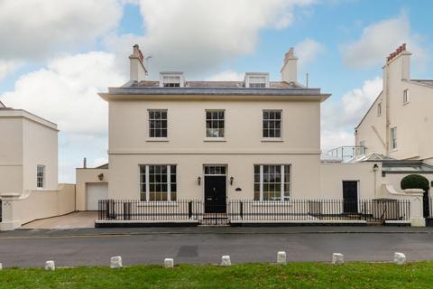 6 bedroom detached house for sale, L'Hyvreuse, Cambridge Park, St. Peter Port, Guernsey