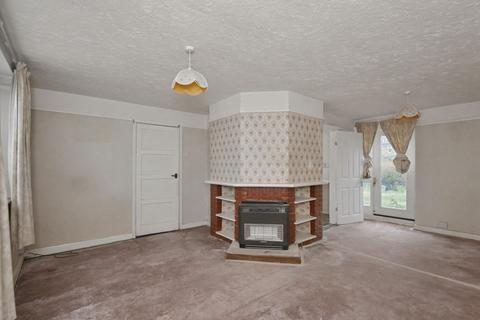 3 bedroom semi-detached house for sale, 13 Peterhouse Crescent, Woodbridge, Suffolk, IP12 4HZ