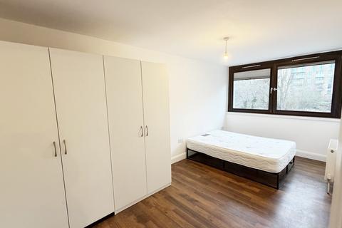 2 bedroom flat to rent, Lincoln Court, Stamford Hill, N16 5DZ