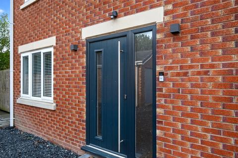 4 bedroom detached house for sale, Andrews Close, Chester, CH3