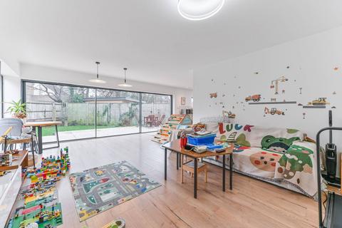 5 bedroom semi-detached house for sale, Barton Green, New Malden, KT3