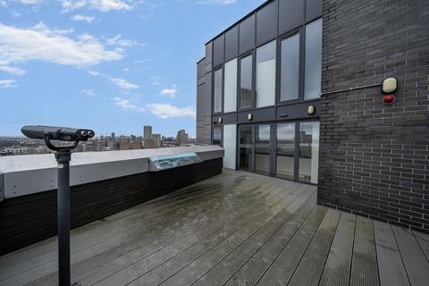 2 bedroom apartment for sale, Taylor Place, London