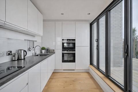 2 bedroom apartment for sale, Taylor Place, London