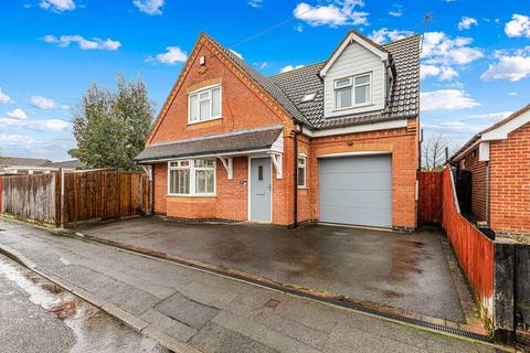 4 bedroom detached house for sale, Avenue Road, Leicester LE7