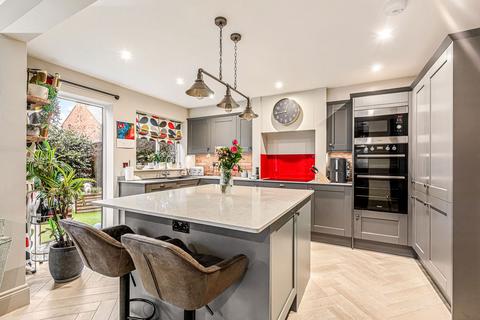 4 bedroom detached house for sale, Avenue Road, Leicester LE7