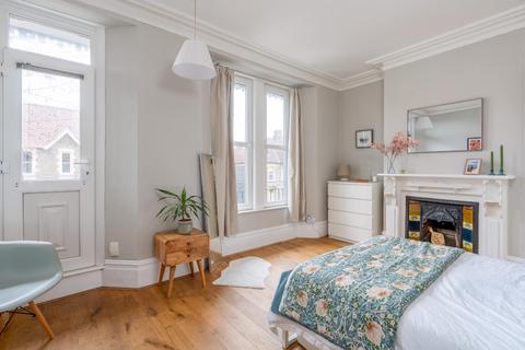 2 bedroom flat for sale, Coldharbour Road, Westbury Park