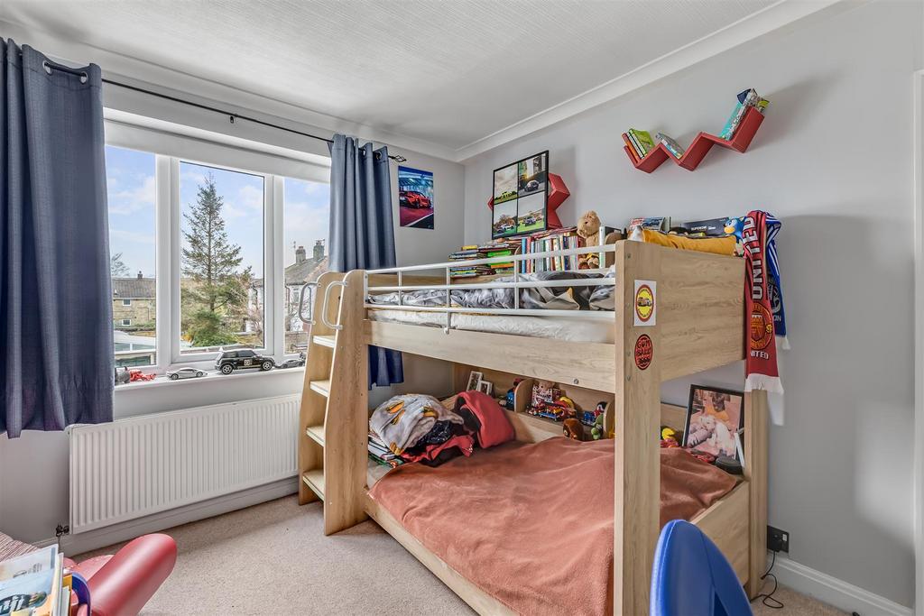 Bed 2 2.jpg