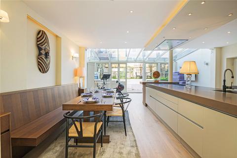 5 bedroom end of terrace house for sale, Salcott Road, London, SW11