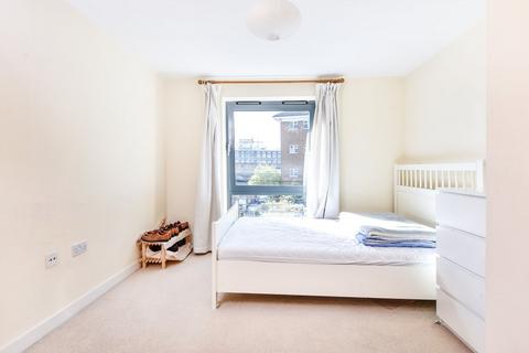 undefined, Uxbridge Road, West Ealing, London, W13