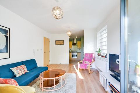 1 bedroom flat for sale, Plough Close, Ainsworth Court, NW10