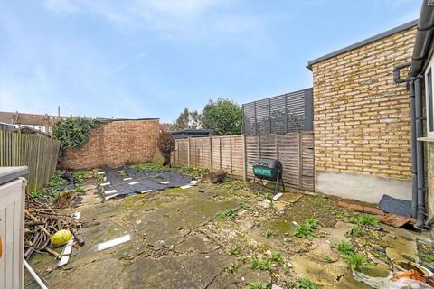 3 bedroom house for sale, Undine Street, London SW17