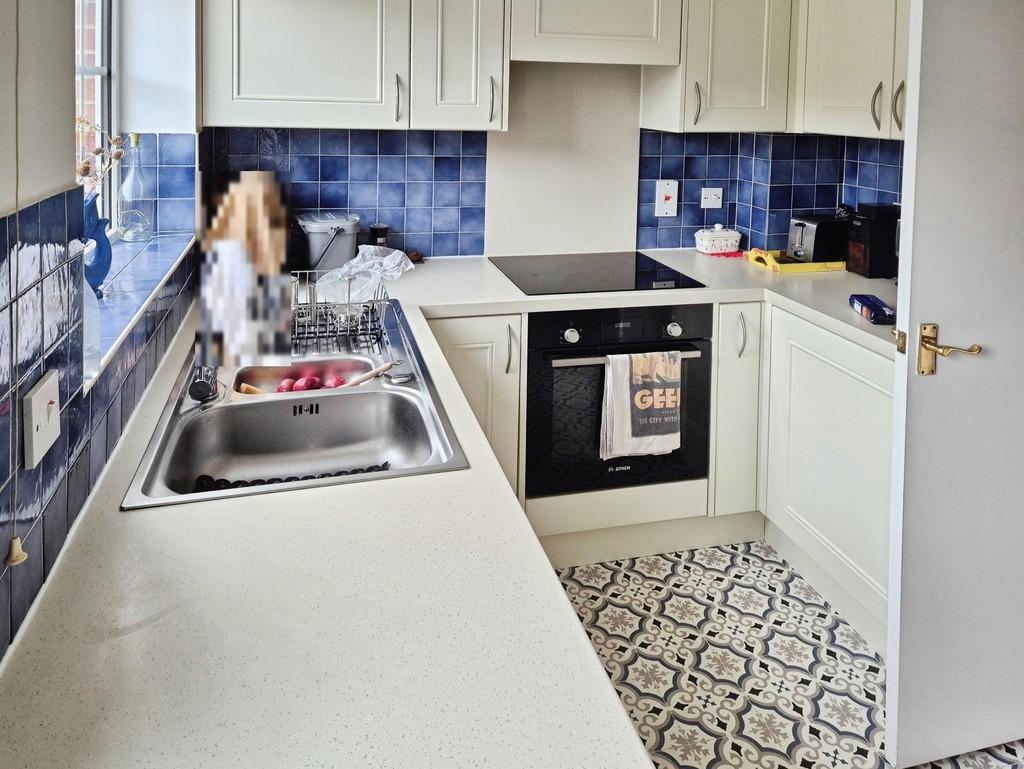 Abb47e1a-Kitchen