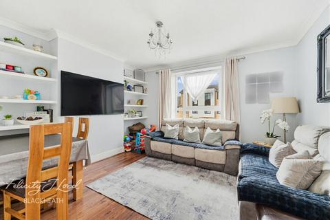 2 bedroom flat for sale, Fairlawn, Charlton