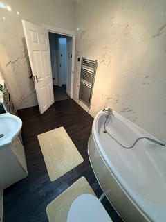 1 bedroom semi-detached house to rent, Auckland Road, Ilford IG1