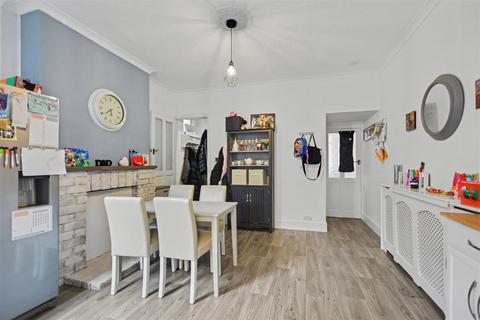 3 bedroom semi-detached house for sale, Lawson Avenue, Long Eaton