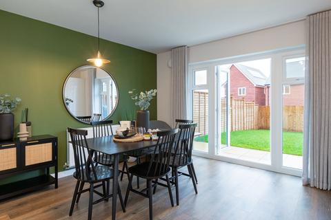 3 bedroom semi-detached house for sale, Plot 800, The McQueen at Brize Meadow, Bellenger Way, Off Monahan Way OX18