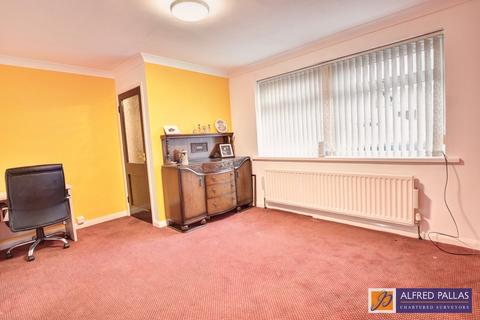 2 bedroom end of terrace house for sale, Atkinson Road, Fulwell