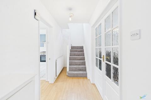 undefined, Henderson Close, Wirral CH49