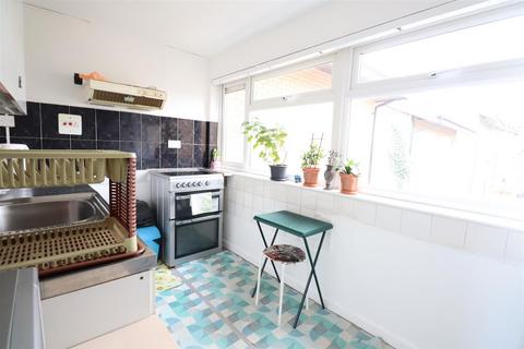 1 bedroom apartment for sale, Bramble Avenue, Conniburrow, Milton Keynes