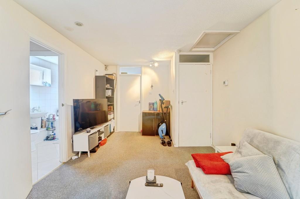 Livingroomshot1