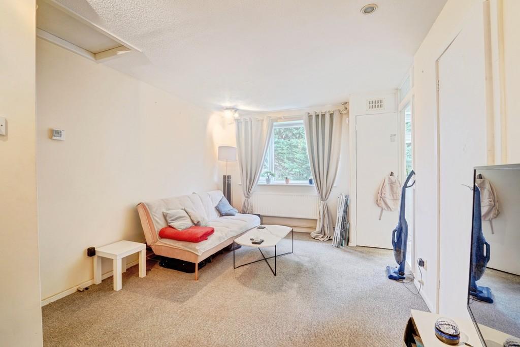 Livingroomshot3